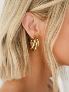 新品未使用 オープンフープピアス 韓国 ゴールド