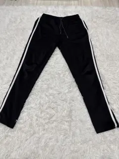 ブラック ジョガーパンツ サイドストライプ