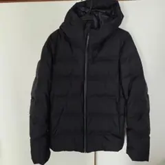 「美品」ほぼ未使用　UNIQLO シームレスダウンジャケット