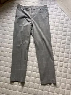 H&M グレー チェック柄 スラックス パンツのサムネイル