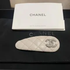 CHANEL キルティング ヘアピン　パールmix ホワイトベージュ