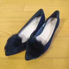 美品◎ブラック ファー装飾 ポインテッドトゥパンプス