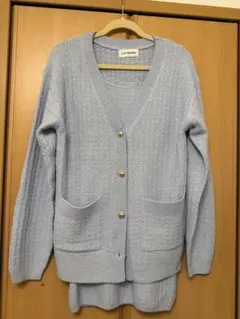 美品✨LILY BROWN リリーブラウン Vネックニットカーディガン サックス