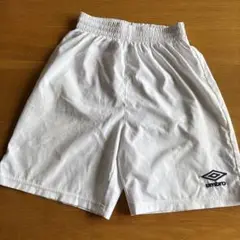 umbro ホワイト ハーフパンツ　140センチ