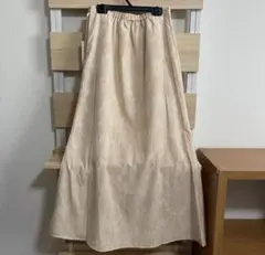 earthクリーム色フレアスカート ウエストゴム 裏地付き