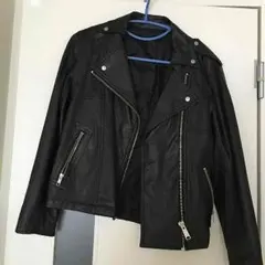 黒革ジャケットのサムネイル