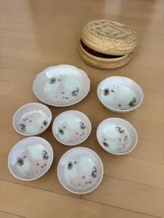 和食器セット 桜柄 大皿1枚・小鉢6客 竹籠付き 陶器 宴 桜模様
