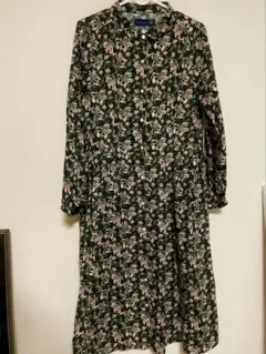 リバティ柄長袖クラシカルワンピース黒