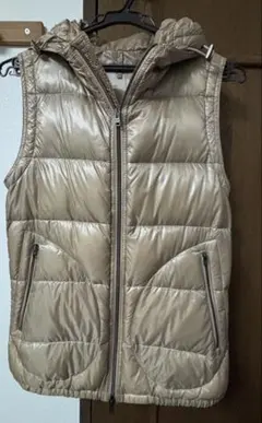 Herno ダウンベスト ベージュ　ゴールド