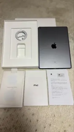 Apple iPad （第8世代）本体 箱付きのサムネイル