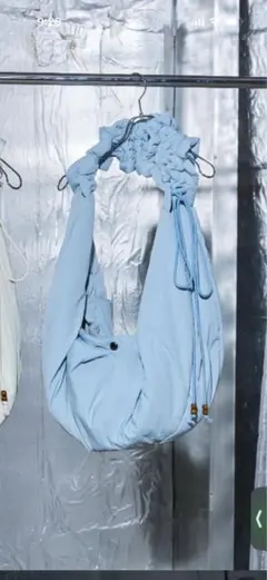 a2oワイドギャザーショルダーバッグ a2o（エーツーオー）の「【a2o】ワイドギャザーショルダーバッグ