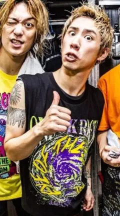 ONE OK ROCK Eye of the Storm Tシャツ Mのサムネイル