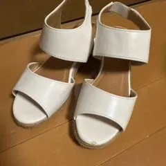Menue depulsp2011レディース サンダル ホワイト Sサイズのサムネイル
