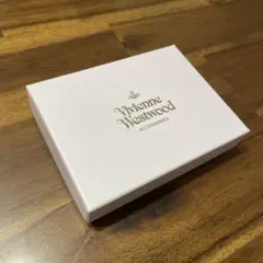 2025年最新】vivienne 空き箱の人気アイテム - メルカリ