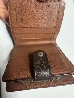 Item thumbnail for item 96a30640-1f0b-49ab-88d1-297f0cf600af