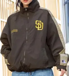 ナイロンジャケット MLB ブラウン　SAN DIEGO PADRES