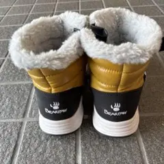BEARPAW ショートブーツ イエロー ボア　21cmのサムネイル