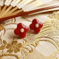 再販！椿モチーフ風 赤花タイルピアス/イヤリング｜美濃焼｜和モダン｜小ぶり｜上品