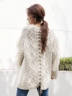 限定SALE♥️ ungrid バックレースアップフリンジケーブルニット