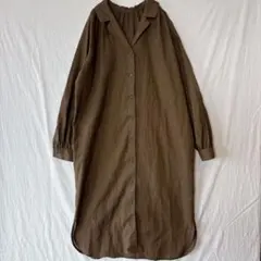 アースミュージック リネン混 開襟ギャザー ブラウン　シャツワンピース F