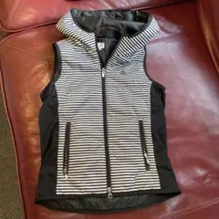adidas ストライプ フード付きベスト S/P