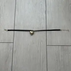 ハート型チャーム付き黒チョーカー
