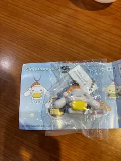 シナモンロール　びっくらぽん　くら寿司　フィギュア