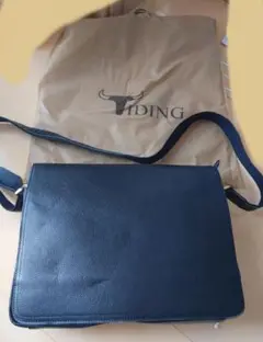 TIDING レザー ショルダーバッグ 黒