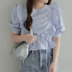 水色チェックフリルブラウス