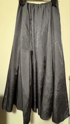 ナチュラルビューティーベーシック グレー フレアロングスカート 裏地付き