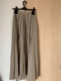 【値下げ】BARNEYS NEW YORK プリーツスカート ロングスカート