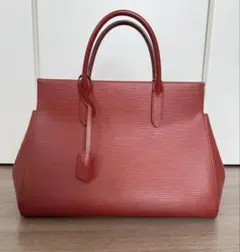 美品エピレザー ハンドバッグマルリーMM