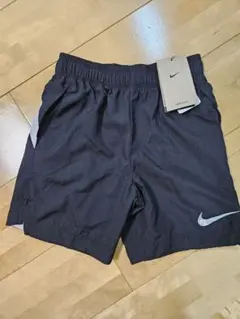 NIKE ショートパンツ 140（S）