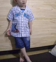 大幅値下げ！ラス1/機関車トーマス半袖シャツTシャツデニムパンツ3点セット