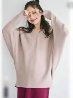 お値下げ　今シーズン♡美品♡ドルマンスリーブＶネックニット　グレージュ　Lサイズ