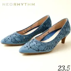 【美品】NEO RHYTHM 本革フラワーカットワーク パンプス ブルー23.5のサムネイル