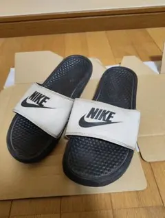 NIKE サンダル ホワイト/ブラック