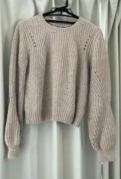 H&M ベージュ編み込みニット XS