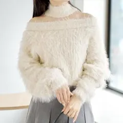 CHICO シャギーチョーカーショートニット