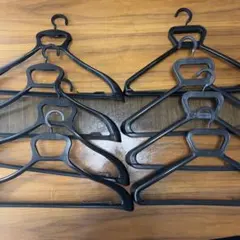 スーツ用ハンガー　８本セット