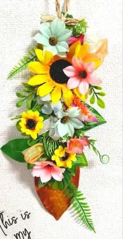 日替わりsale☆彡ゴールドリーフのフラワーアレンジ　33cm