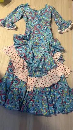 フラメンコ衣装 インパクトのある花柄ドレス&アバニーコ - メルカリ