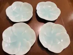 新品未使用　美品　有田焼　お皿　青白磁華梅　銘久皿
