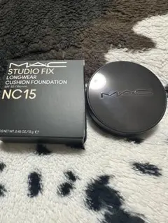 MAC STUDIO FIX CUSHION FOUNDATION NC15のサムネイル