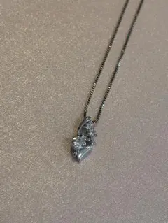 ペンダント ダイヤモンド風　ネックレス