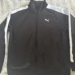 PUMA ブラック ジップアップジャケット