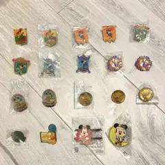 ディズニー　記念ピンバッジなど　バラ売り可