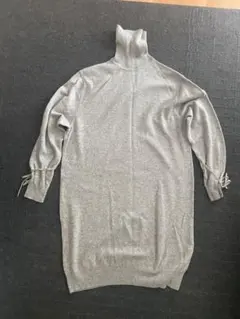 UNIQLO x J.W.Andersonカシミア ライトグレーニットワンピース