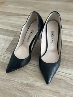 【希少な21.5㎝サイズ】DIANA ブラック ハイヒール ポインテッドトゥ