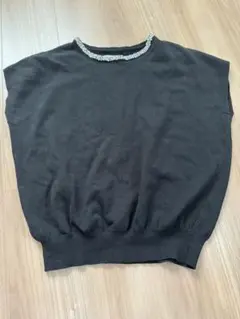 Te chichi 黒 ノースリーブニット